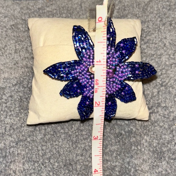 Elegant Purple Beaded Flower Brooch - Picture 4 of 12